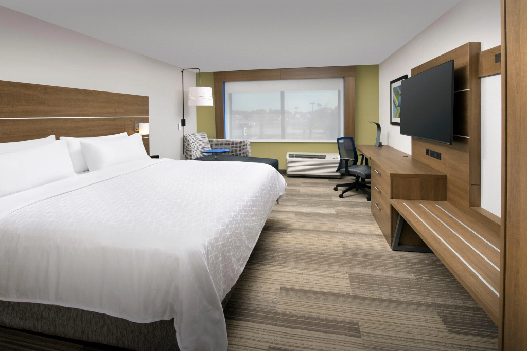 Holiday Inn Express & Suites Kingsland I-95-Naval Base Area by IHG