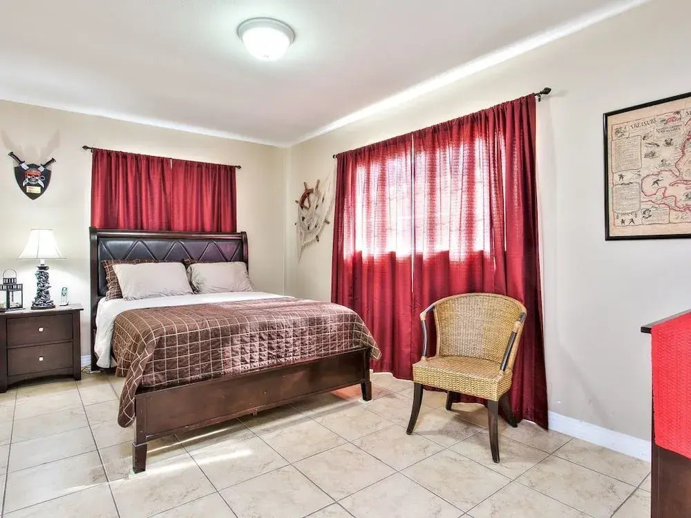 Atlantis - 4 Br Home