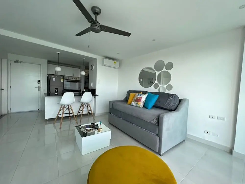 1m3-4 Beachfront Apartment With Air Conditioning And Wifi