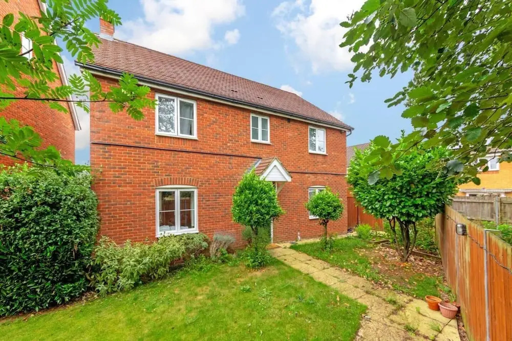 Large 5BR Home in Bedford Ideal for big Groups