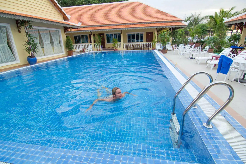 Golden Sea Beach Hotel