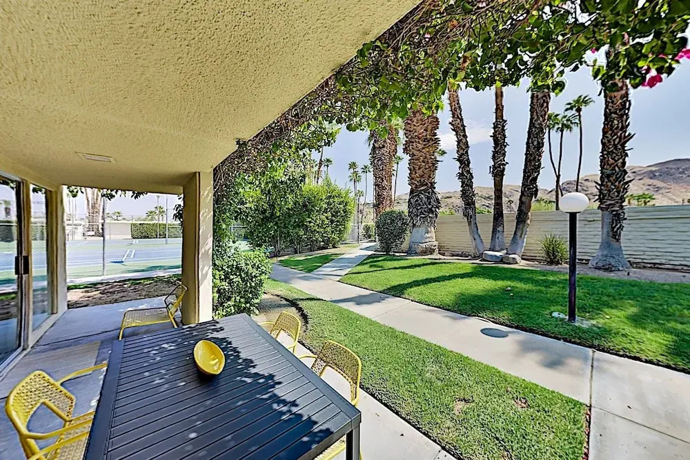 1881ar31 2 Bedroom Condo