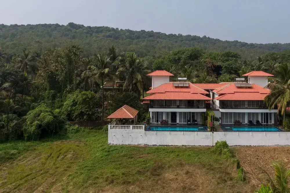 Villa Avalon in Parra