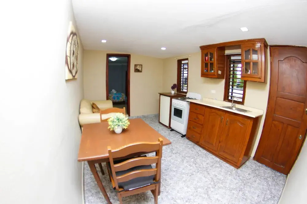 Apartamentos Hostal Cayuco Boramar