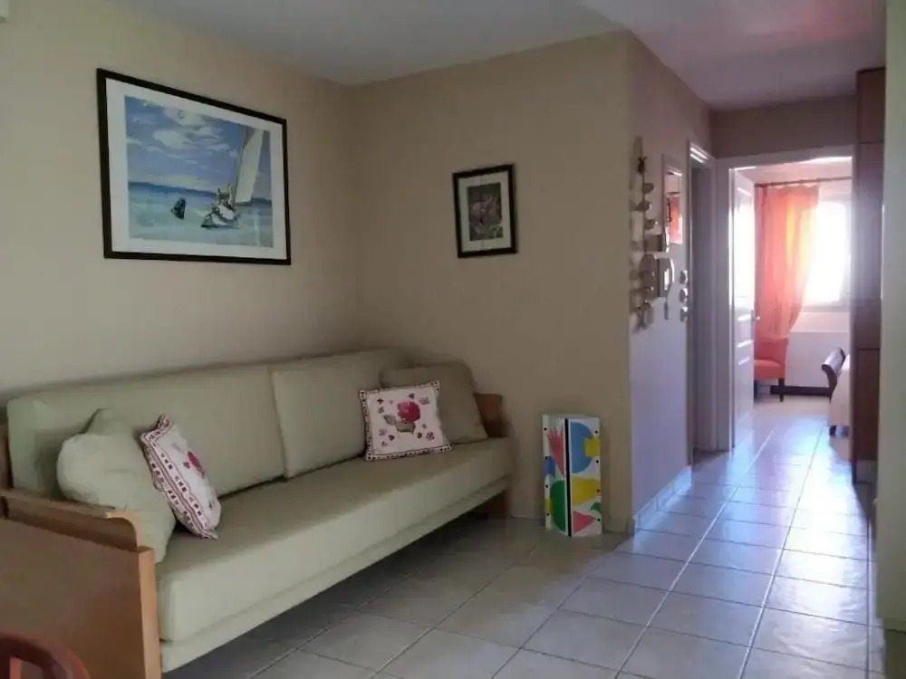 Sior Dionysios Apartments