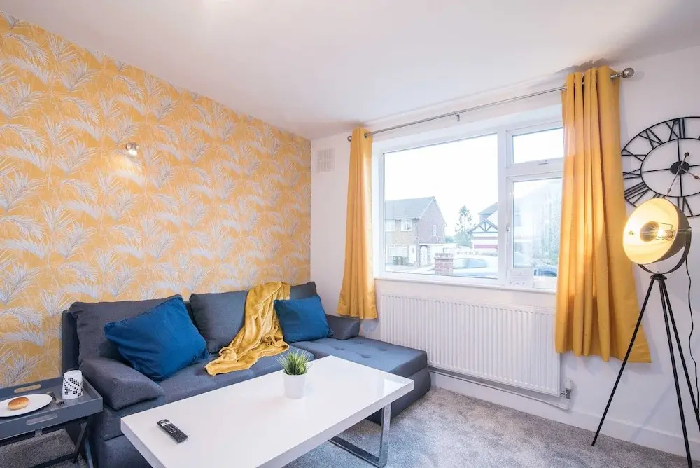 Michaelmas, Coventry - 2 Bed House Apartment