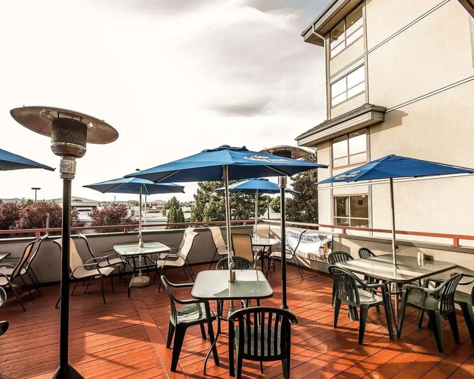 Comfort Inn & Suites
