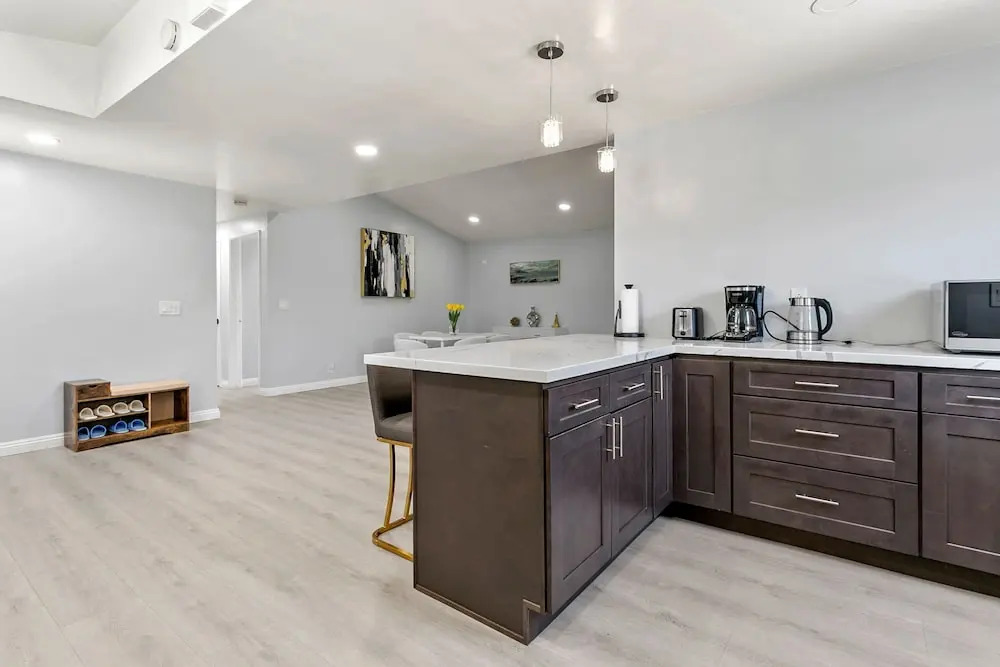 Beautiful 4BR Home Nr Disneyland