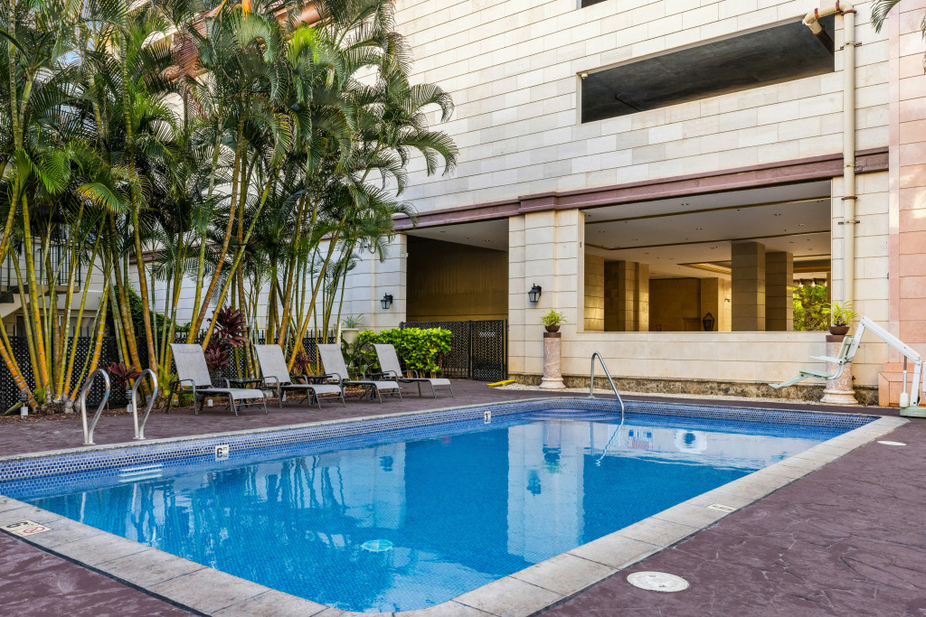 Club Wyndham Royal Garden at Waikiki