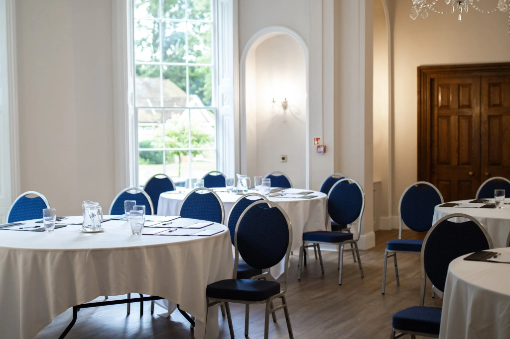 Woodland Manor Hotel