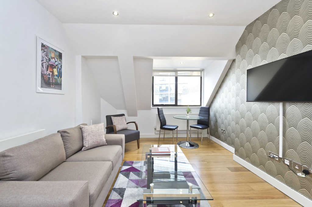 Red Lion Court by City2Stay