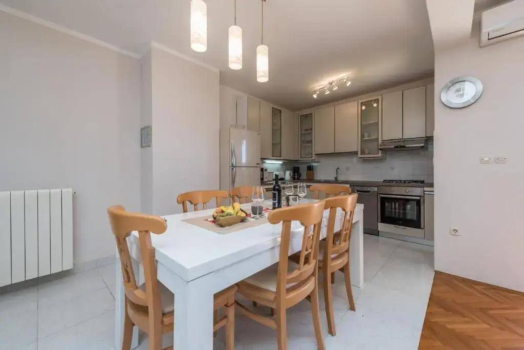 Stedi Apartment