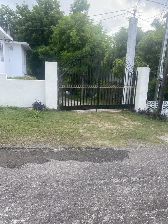 3-bed House in Montego Bay 10 min From Airport