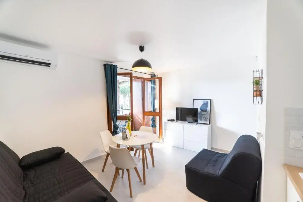 AMAZONE STUDIO CENTRE VILLE PORT 2MIN PLAGE WIFI Commerce