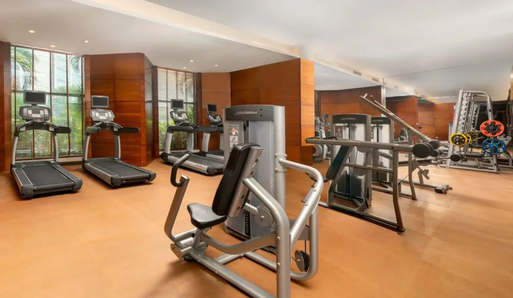Crowne Plaza West Hanoi Residences