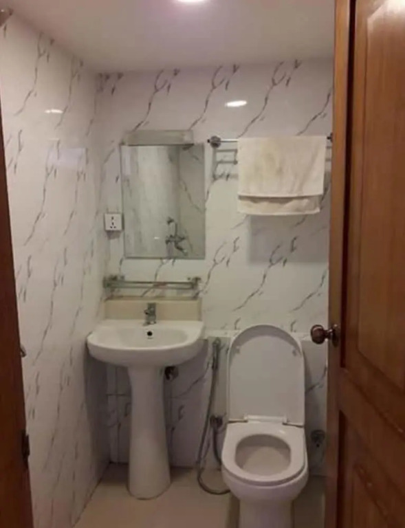 Saanvi Hotel & Restaurant