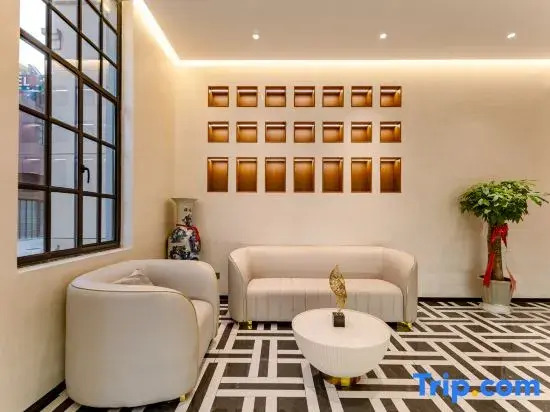 Hongyun·Cixia Hotel
