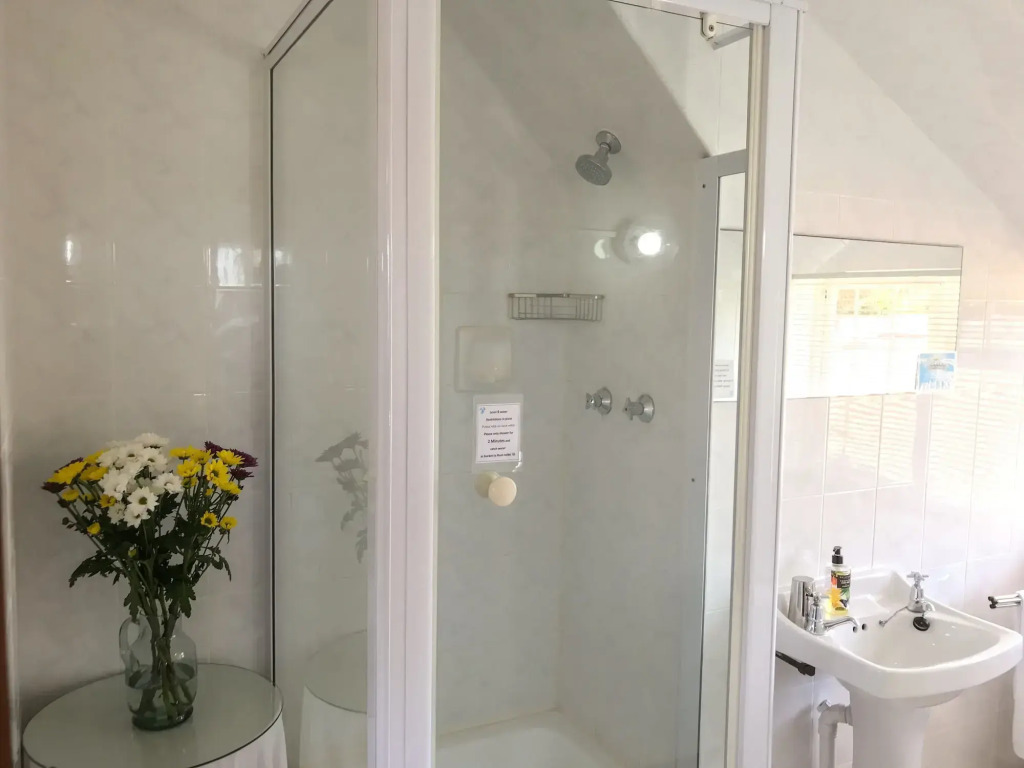 Howards End Manor B&B