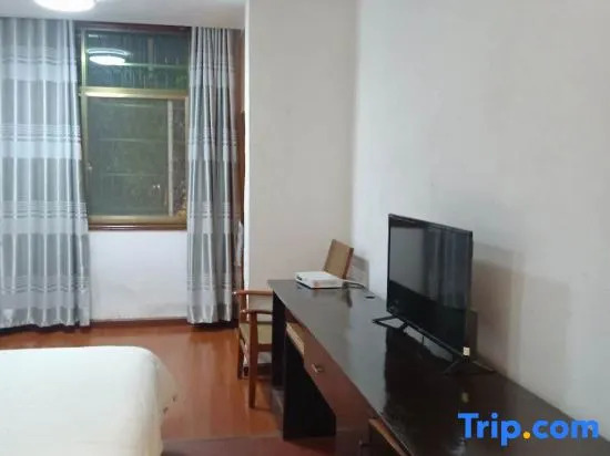 Yinhe Hotel