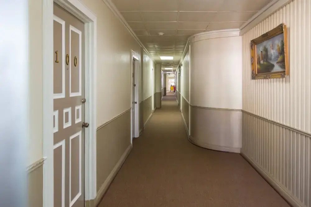 Regency Suites Hotel
