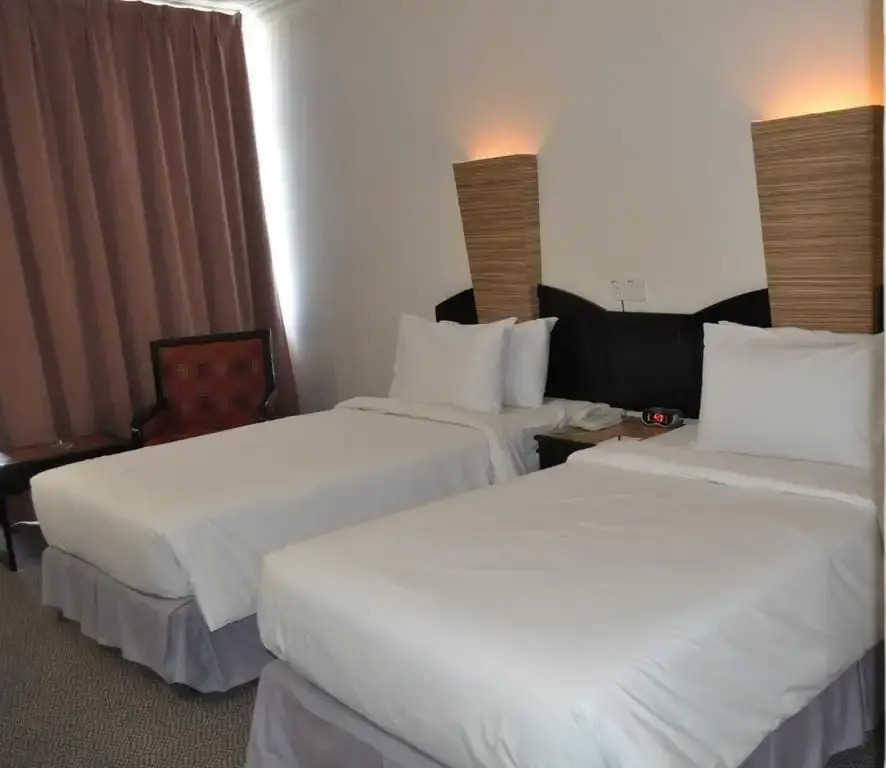 TF Riverside Hotel