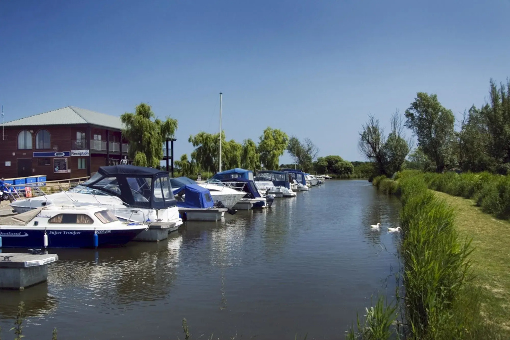 Waveney Inn & Hotel