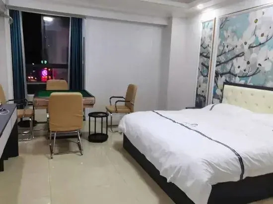 Coconut Hotel