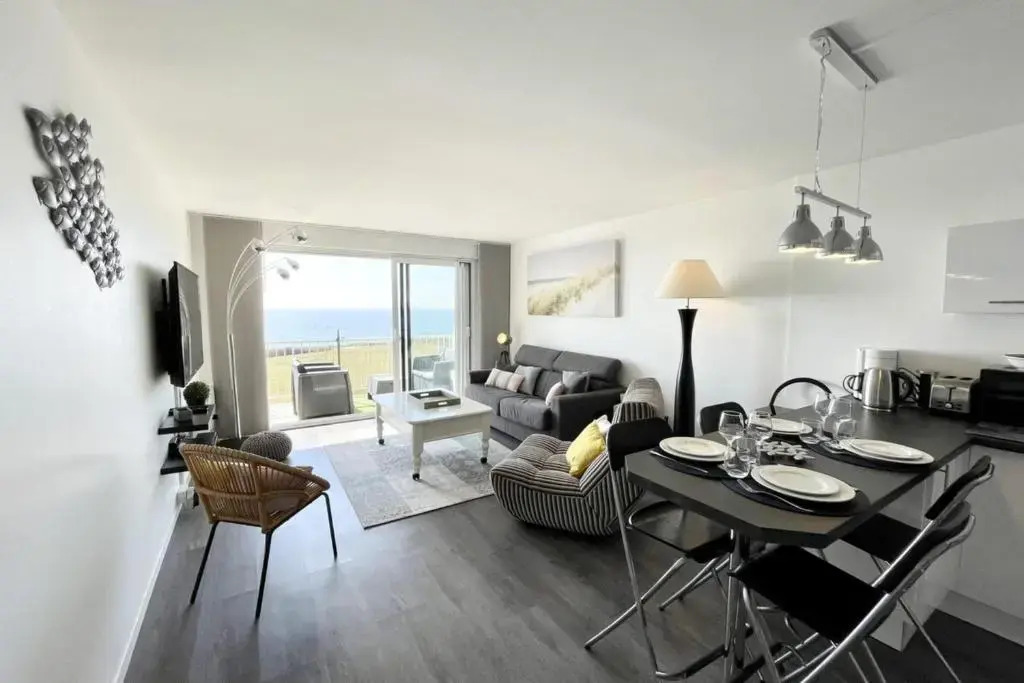 Magnifique T2 Archi Cosy Vue Mer 180 Piscine
