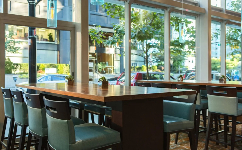 Vancouver Marriott Pinnacle Downtown Hotel