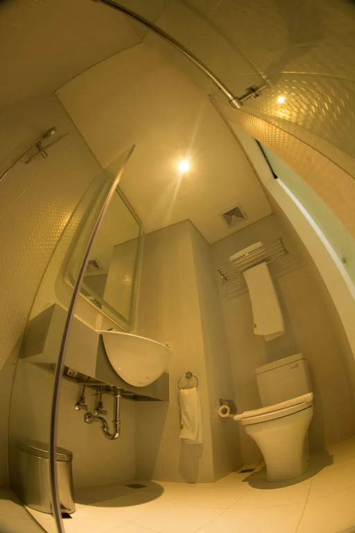 Yello Hotel Jemursari