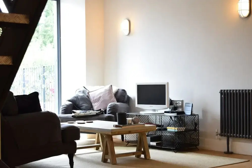 1 Bedroom Mezzanine Apartment In Stoke Newington