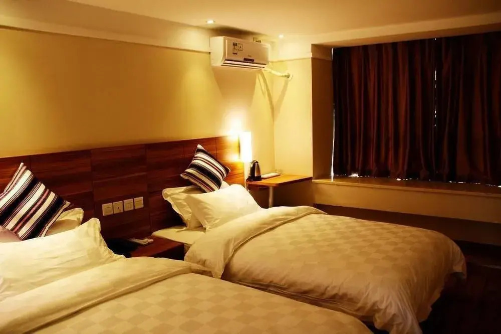 Rongcheng Holiday Hotel-xiyue City