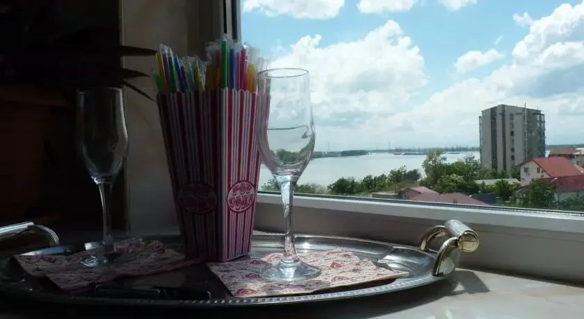 6 Top Suites ApartHotel Faleza Galati
