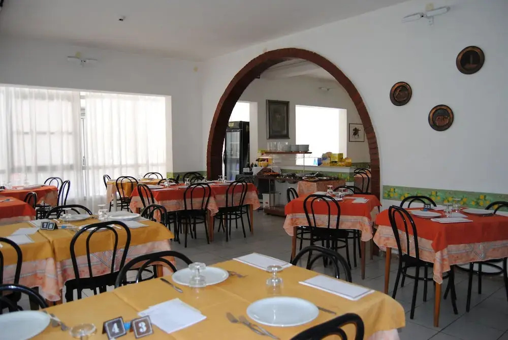 Hotel Trevi