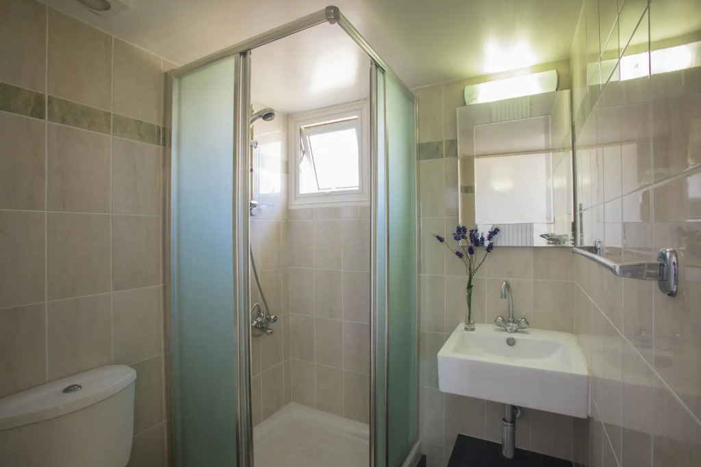 Lordos Sunshore Beachfront Suite