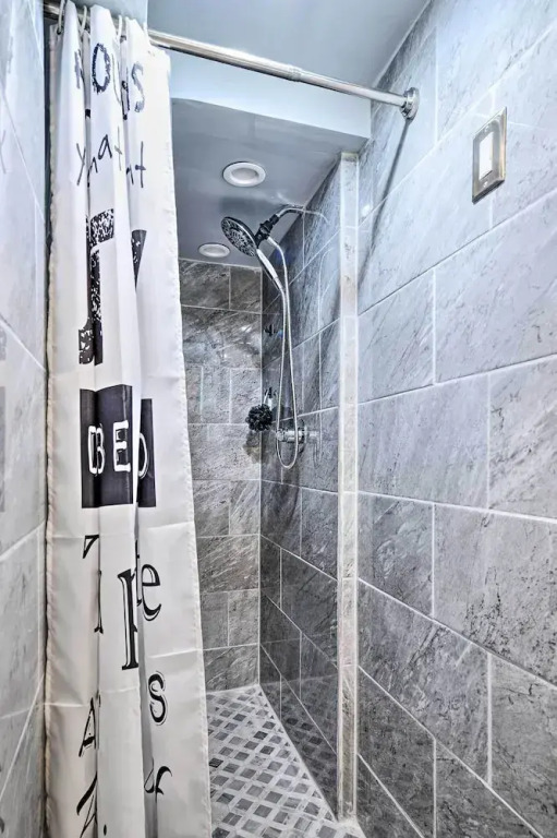 Stylish DC Studio ~ 5 Mi to National Mall!