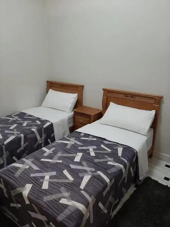 Ground Floor 2 Bedroom Apartment - City Centre Location - Optic Fibre Wifi