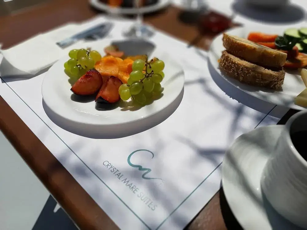 Crystal Mare Suites