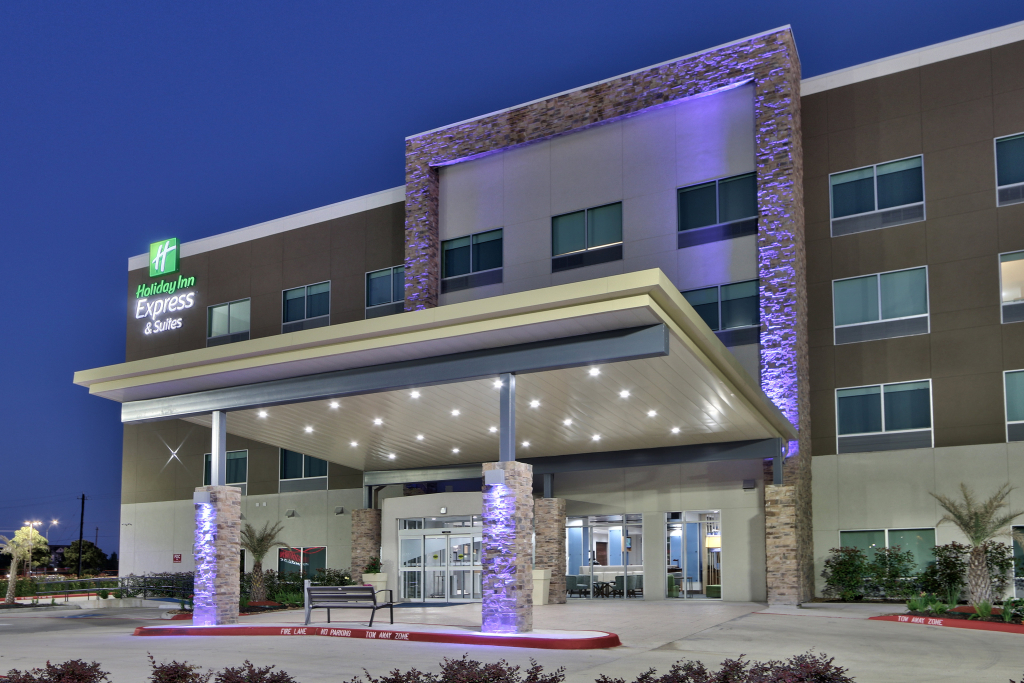 Holiday Inn Express & Suites Houston East - Beltway 8 by IHG