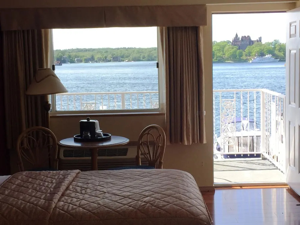 Riveredge Resort Hotel