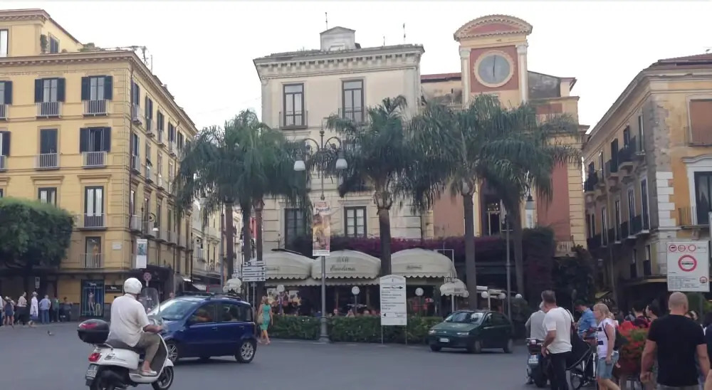 Palazzo Ammone - Sedil Dominova