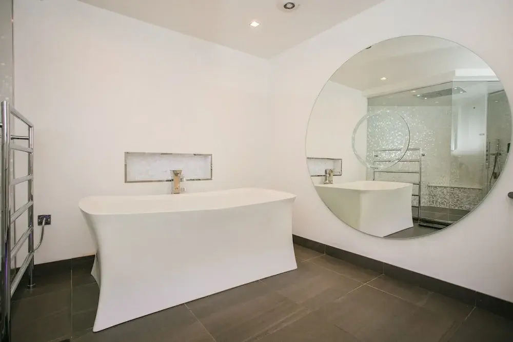 Modern 3 Bedroom Apartment In Soho
