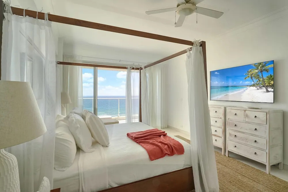 3BR Hemingway Retreat Juandolio Walktobeach GYM