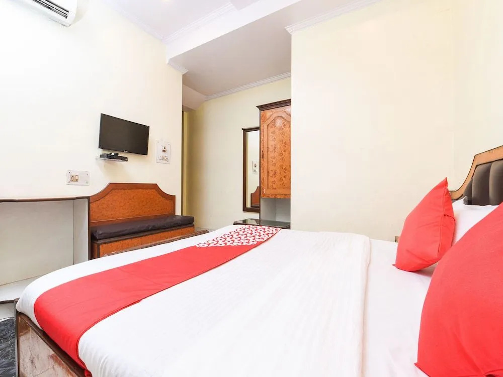 Hotel O Paharganj Near Railway Station Formerly Chand Palace