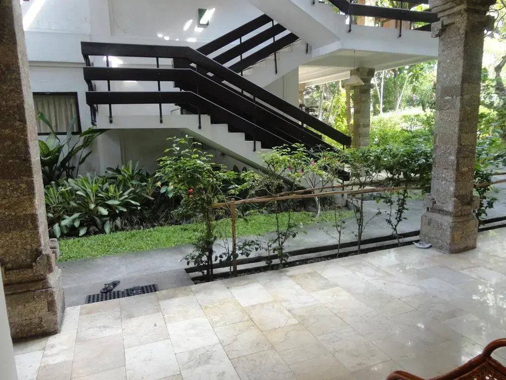 Sari Bunga Hotel - Legian, walking distance to Legian Beach