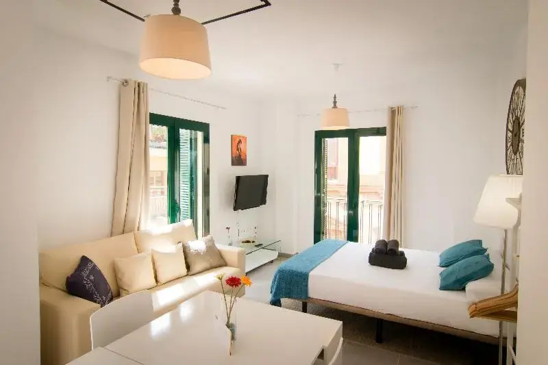 Holidays2Malaga Flamenco Apartments
