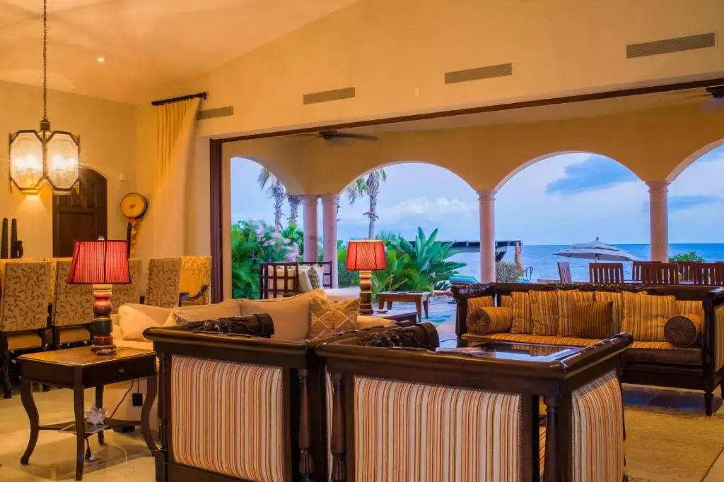 Casa Cortez Spectacular Seaside Getaway Sleeps 10