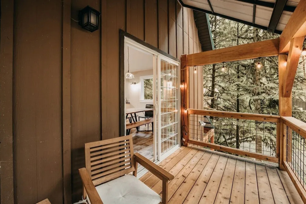69sl - Upscale - Hot Tub - Wi-fi - Bbq - Sleeps 8 4 Bedroom Cabin by Redawning
