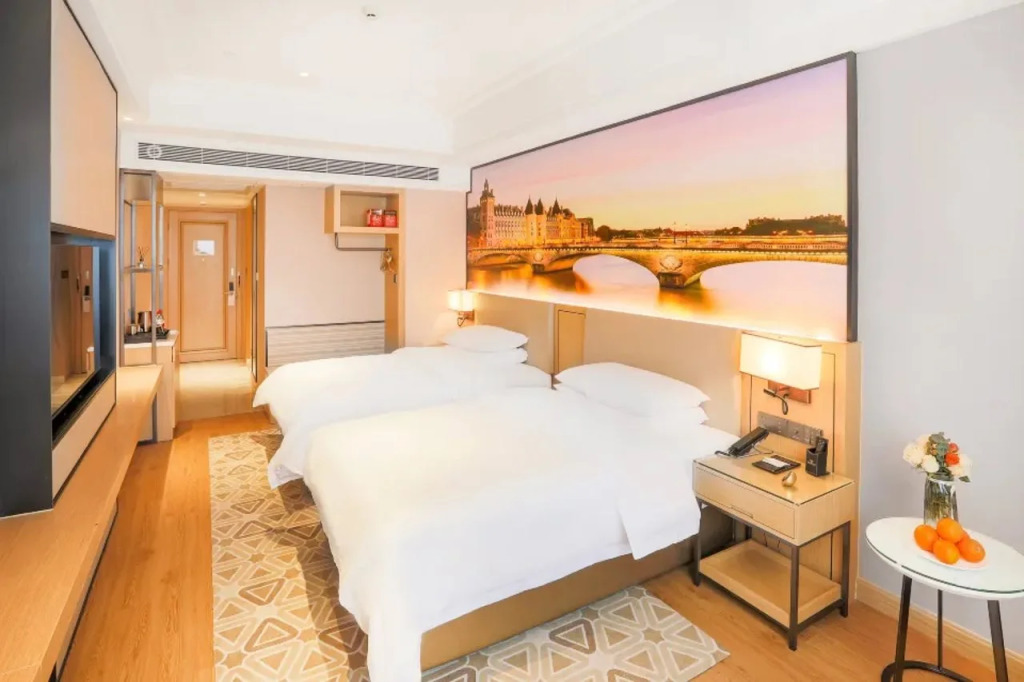 Vienna International Hotel (Chengdu Longquan Automobile City Aviation Academy Branch)