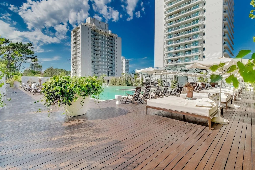Oceana Suites Yoo